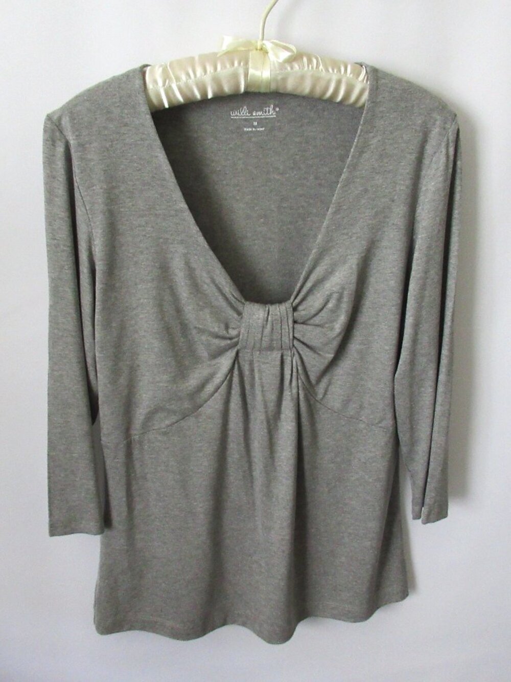 Willi Smith gray V-neck center knot rayon blend 3/4 sleeve tee *Sz M*